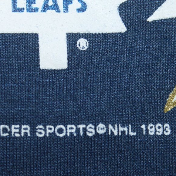 Vintage 90s Toronto Maple Leafs 3/4 Pants + 1993 Shirt - Picture 9 of 11